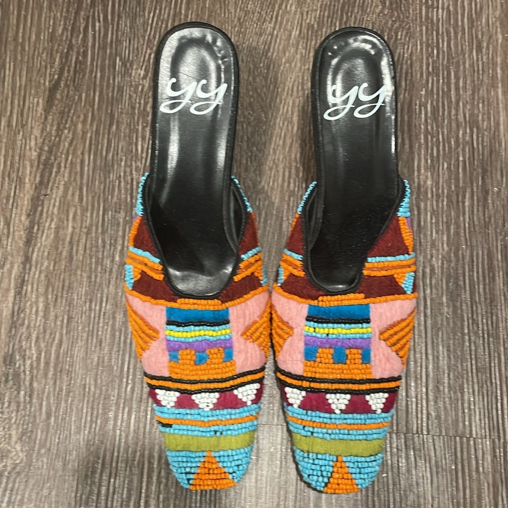 YY brand open back shoes with intricate colorful beadwork/fabric 2” heel Sz 38